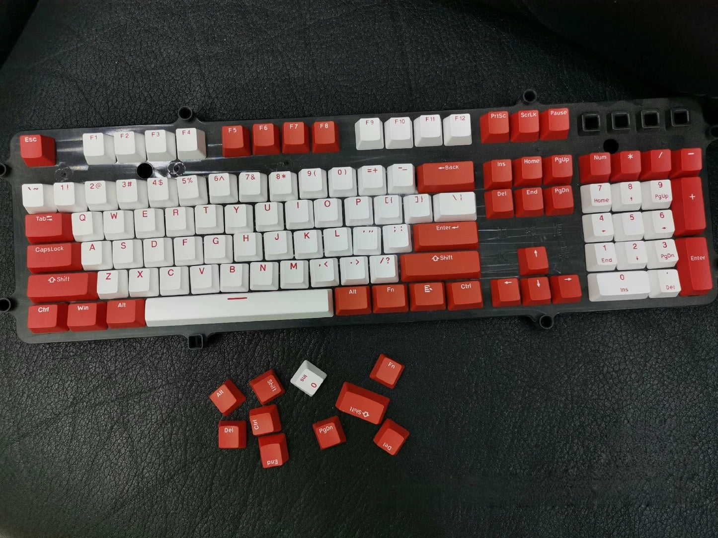 104 Pcs Keycaps Set | Oem Two - Color Style For 61/87/104 Layouts | Cherry MX Switches Compatability | - Krazed Gaming